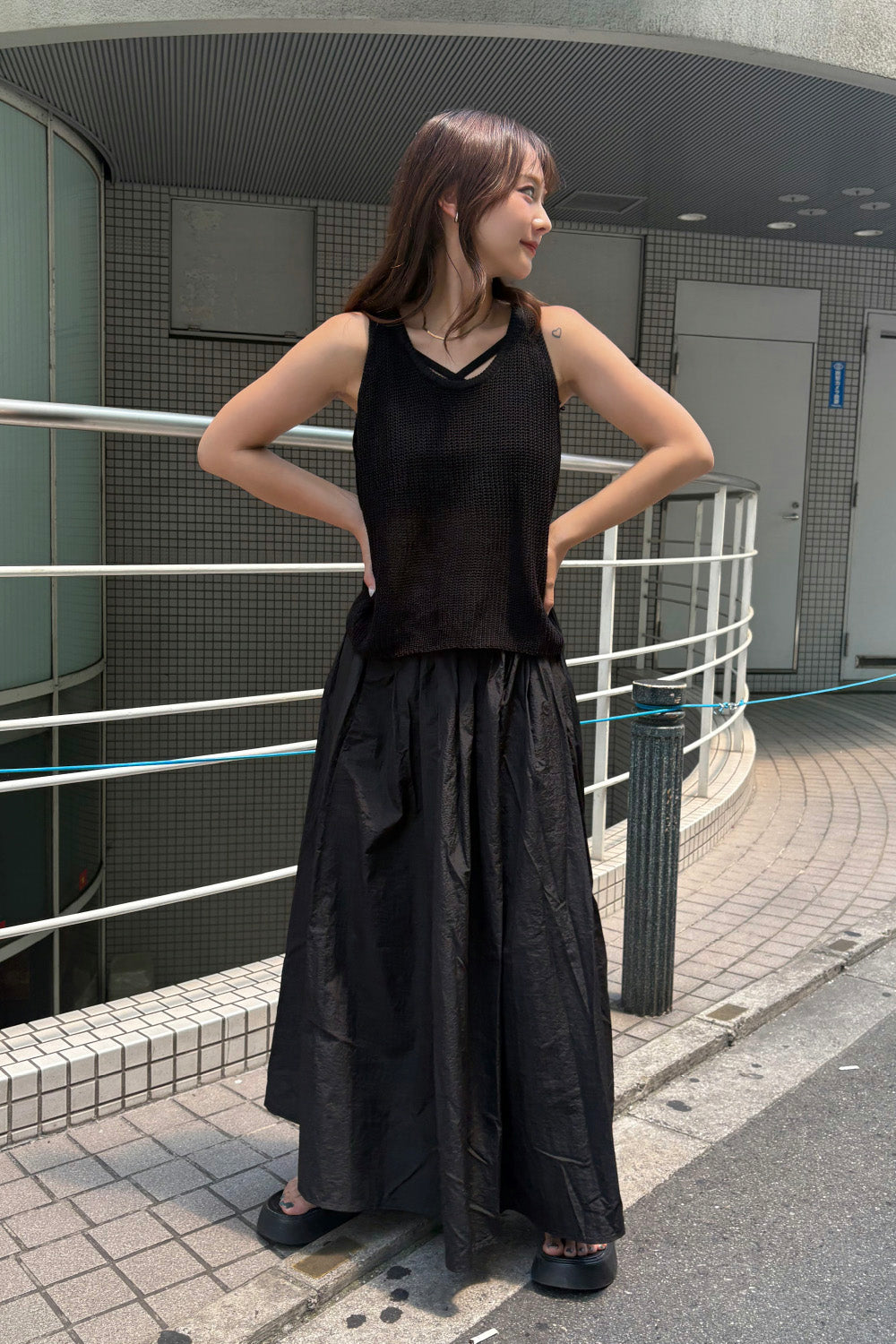 ノースリーブニットトップス