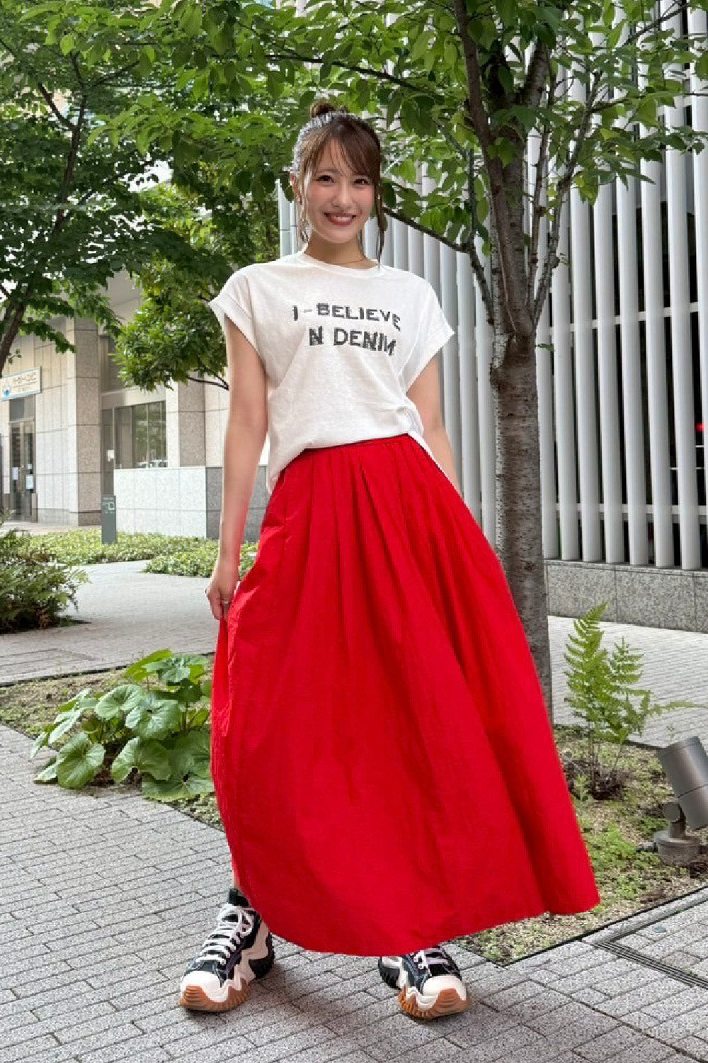 ベルト付きタックロングスカート