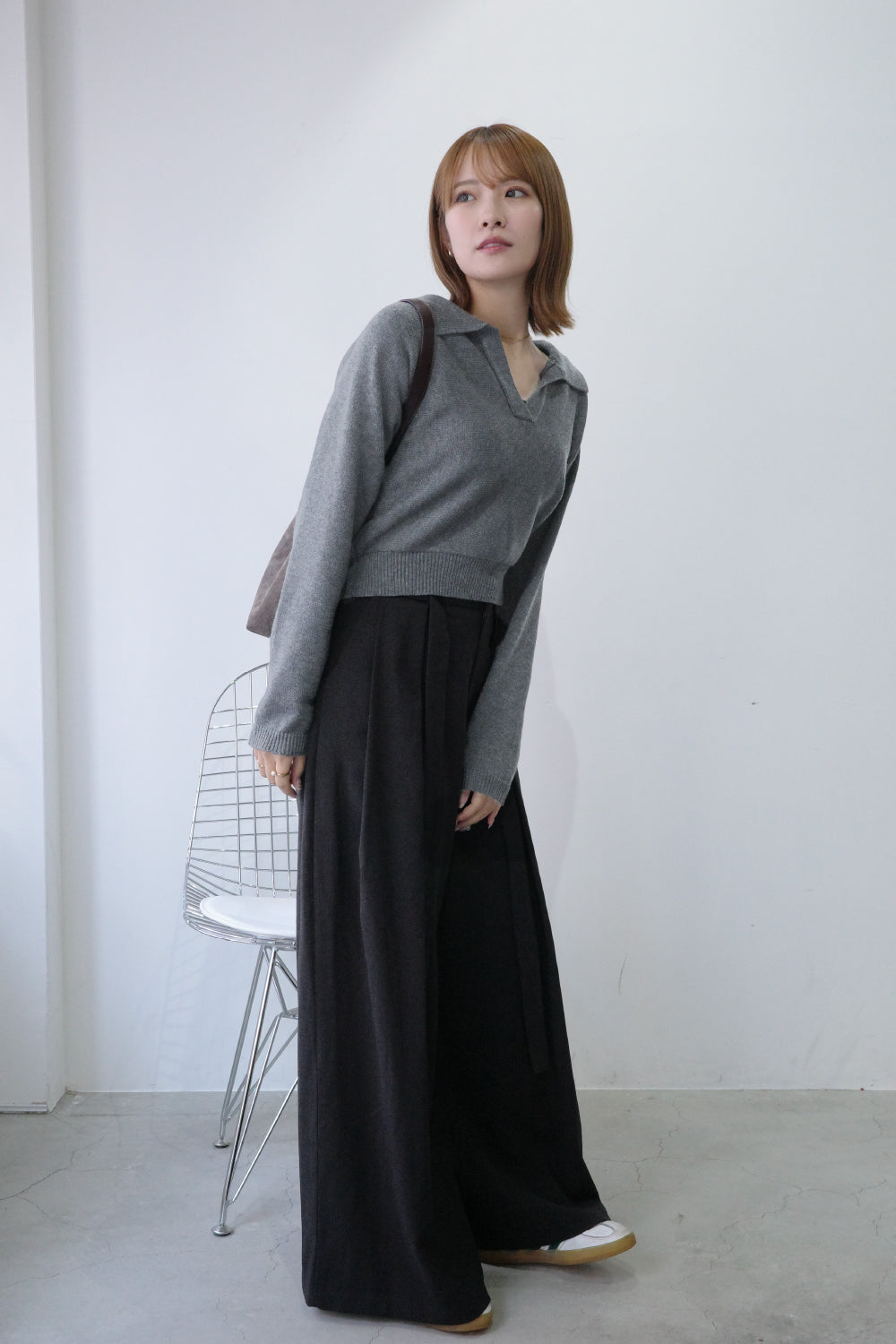 オープンカラーニット