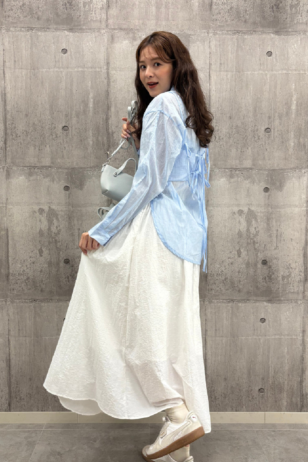 ベルト付きタックロングスカート