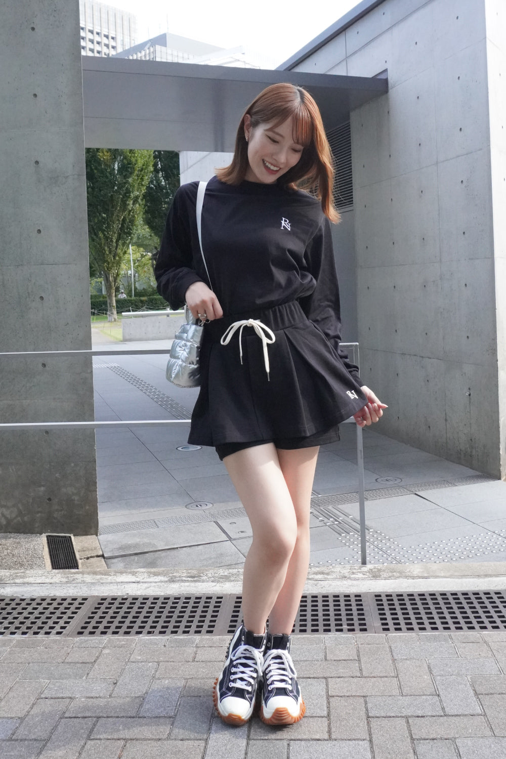 ボックスロゴバックデザインロンTee