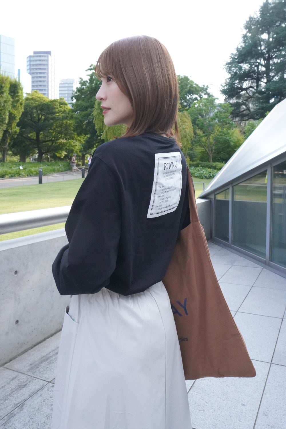 ボックスロゴバックデザインロンTee
