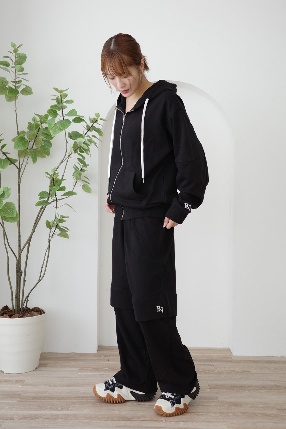 RNスウェットデザインパンツ