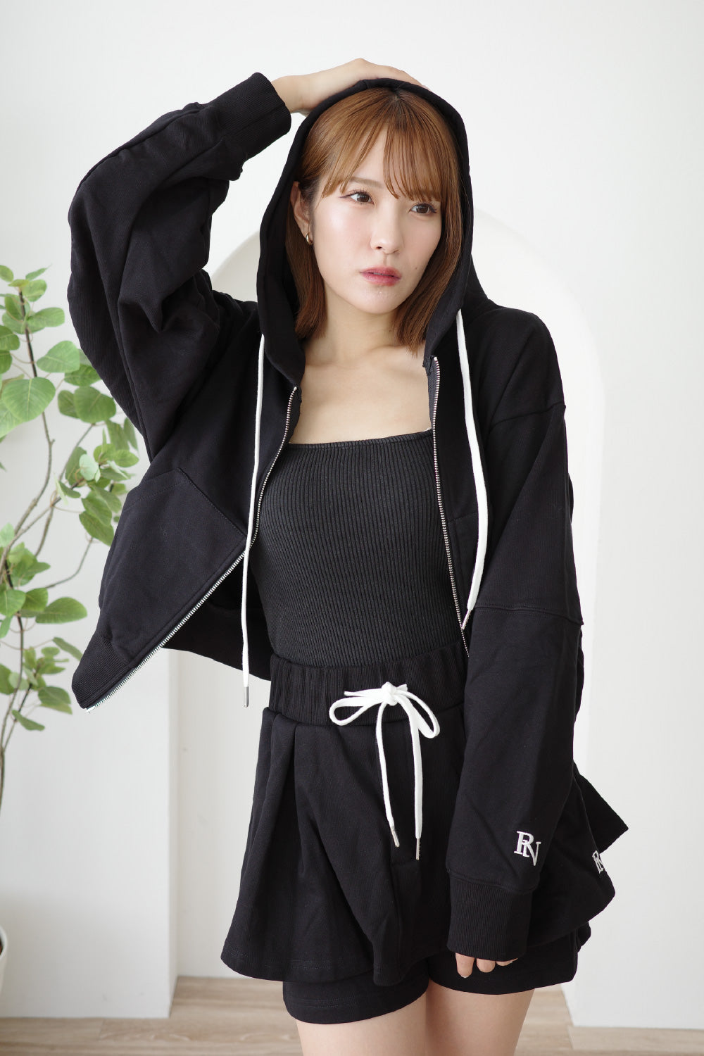 RNスウェットジップフーディ