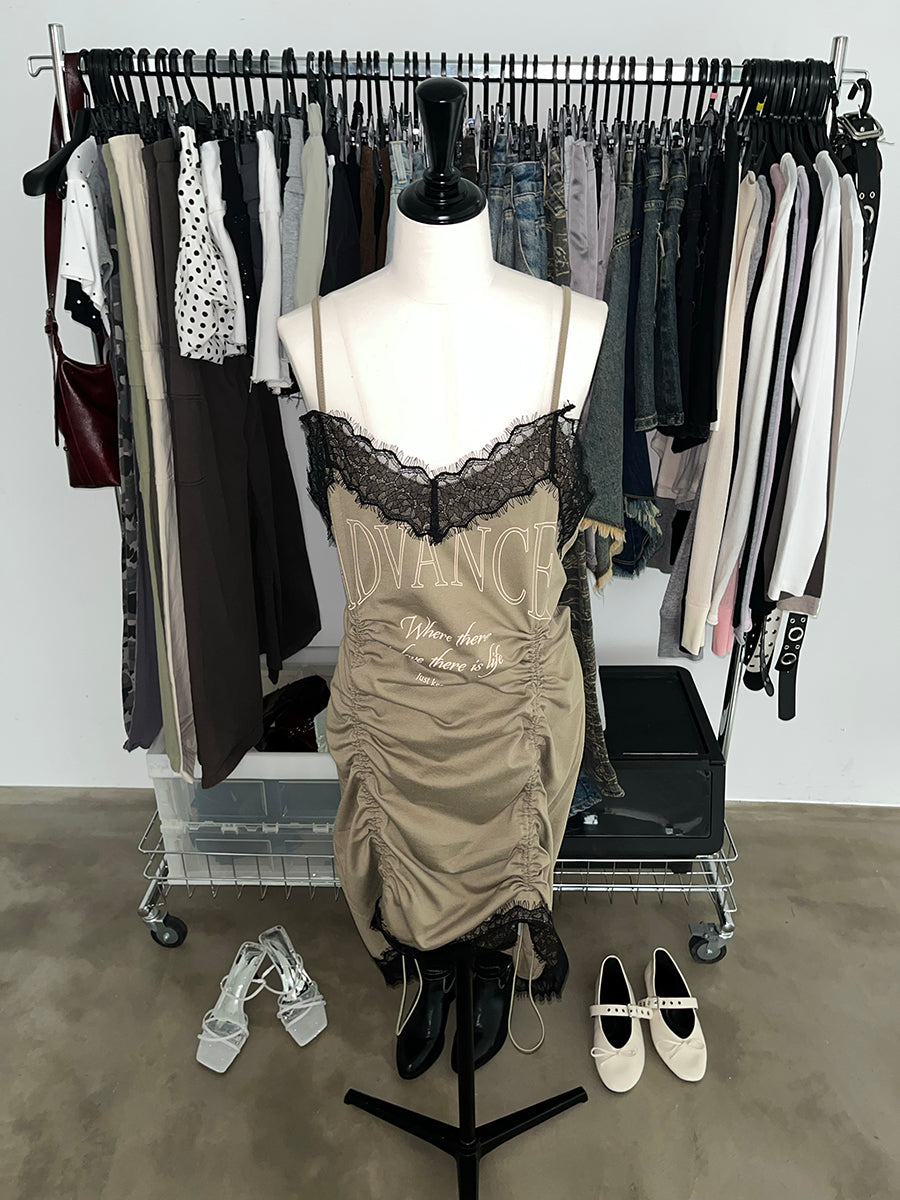 【先行予約商品】レース付きシャーリングワンピース