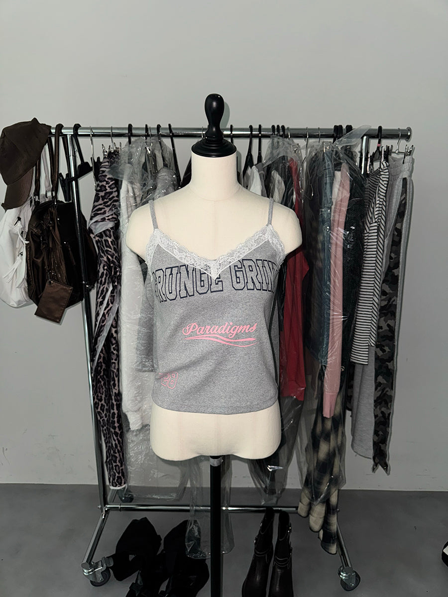 【先行販売商品】グランジロゴレースキャミソールトップス