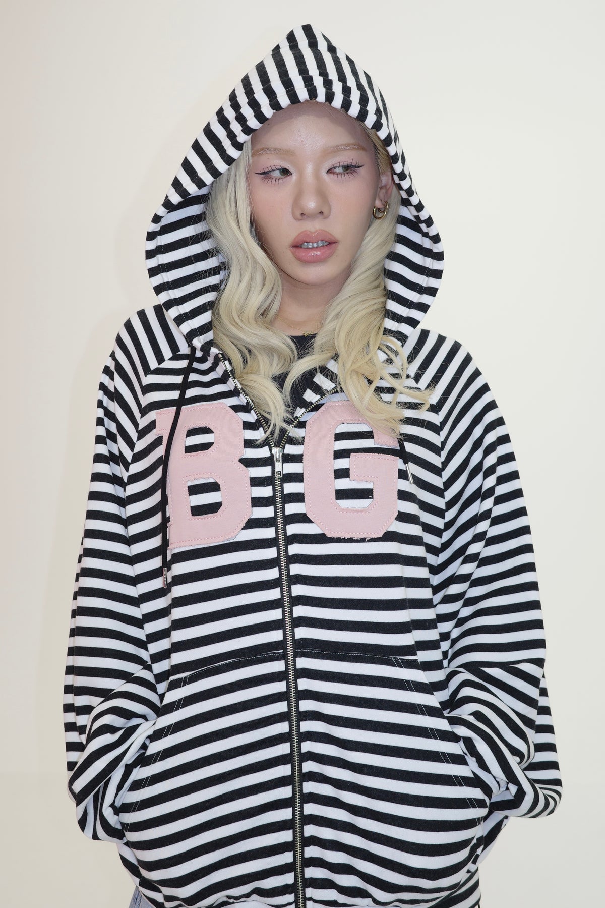 BG LOGO BODER ZIP HOODIE