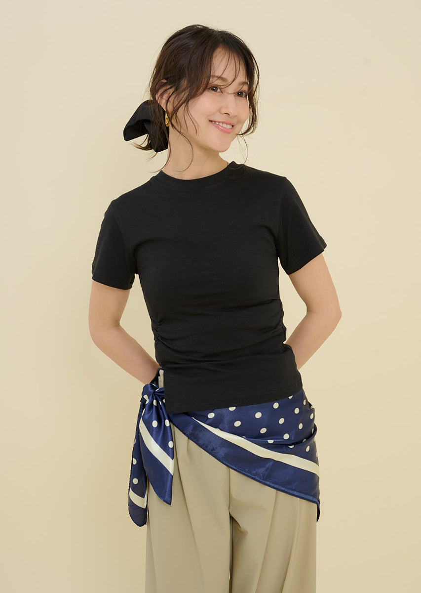 スリットTシャツ