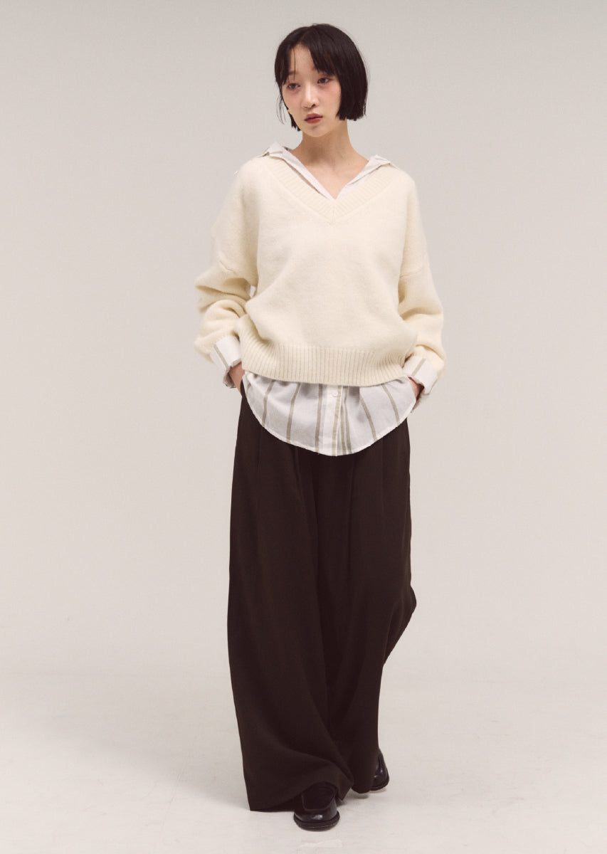 コージーVネックニット