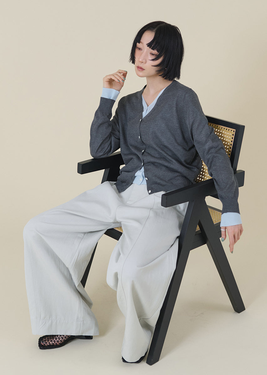 シアーVネックカーディガン