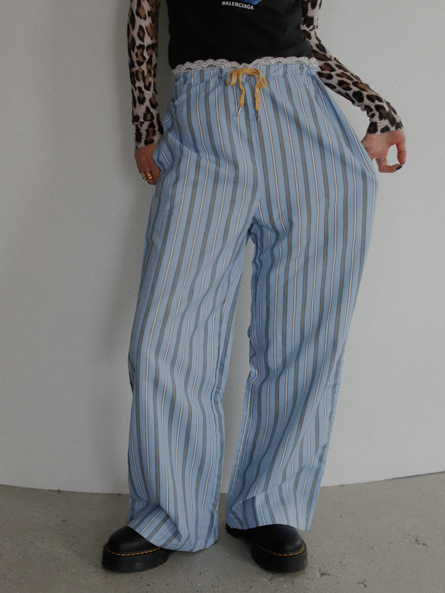 【先行販売】ウエストフリルスローリーパンツ