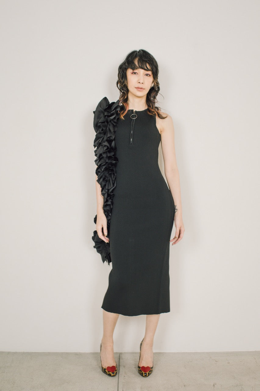 フロントジップニットワンピース