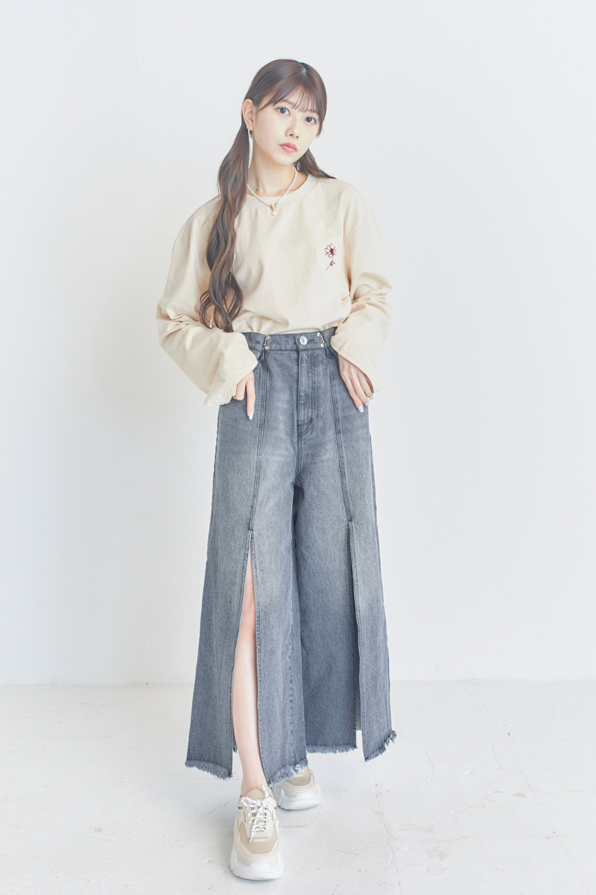 ディープスリットバギーデニム