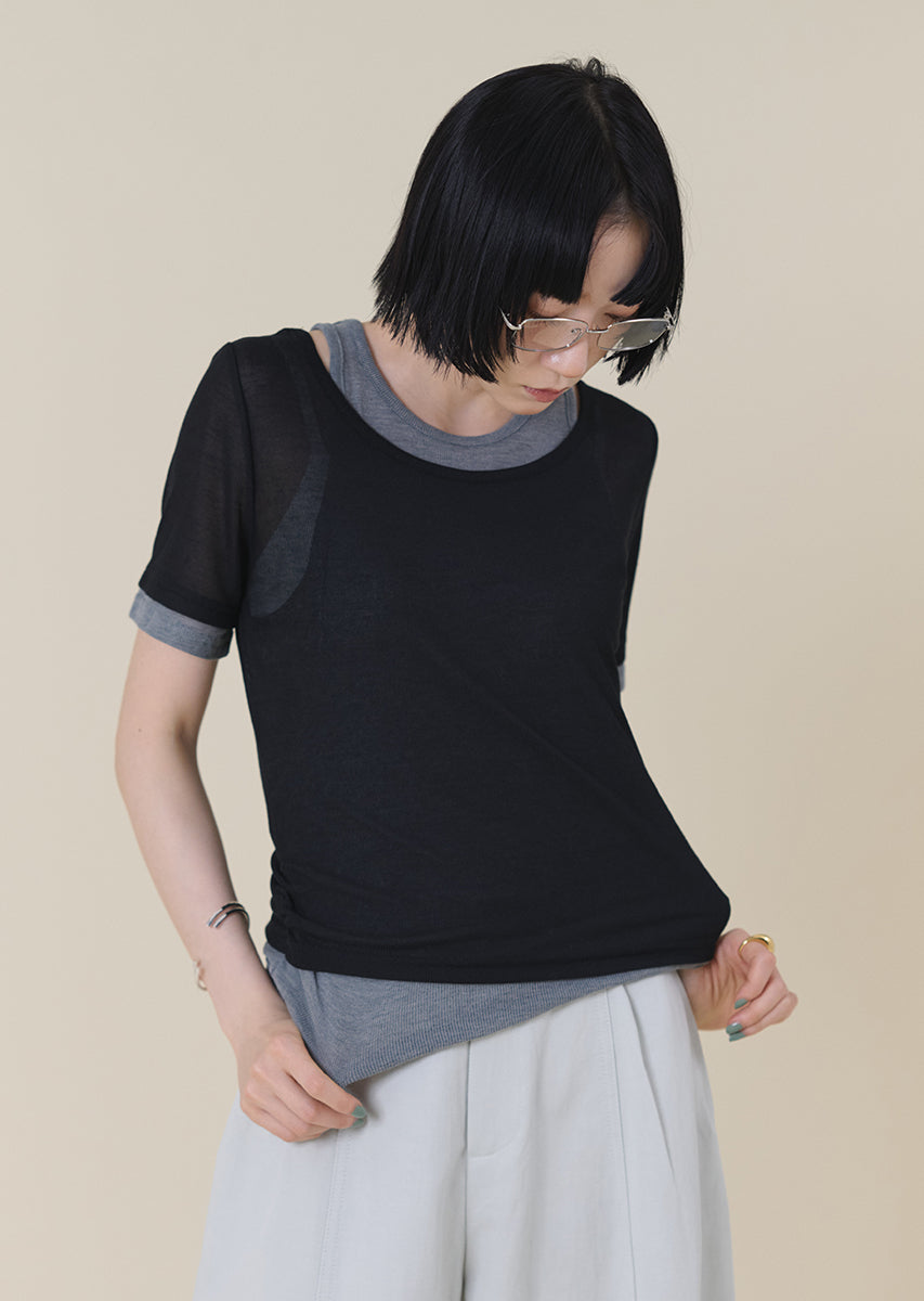 レイヤードシアートップス