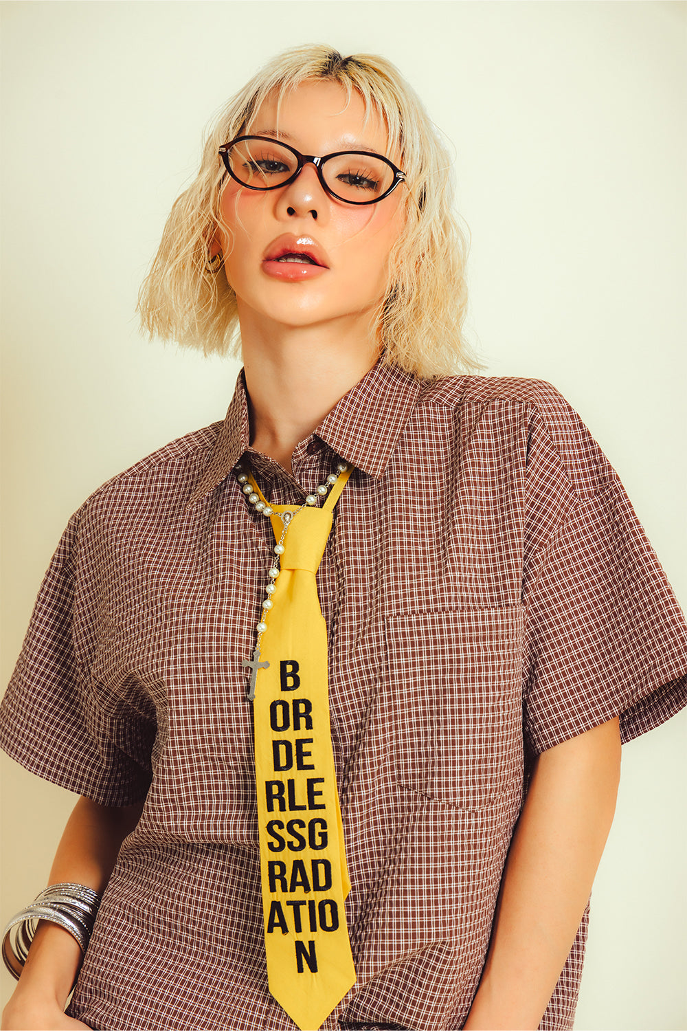 BG LOGO TIE SHIRT