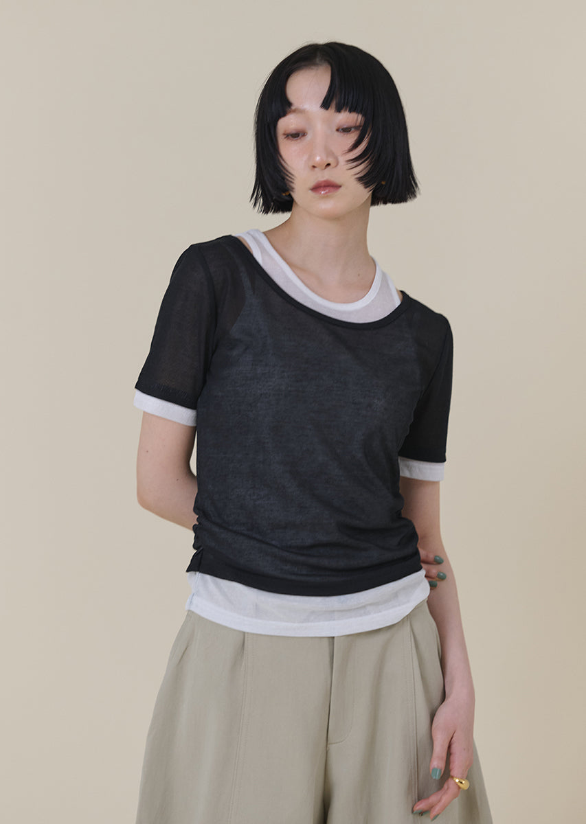 レイヤードシアートップス