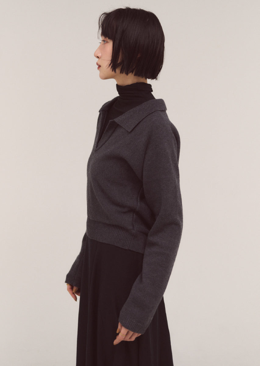 オープンカラーニット