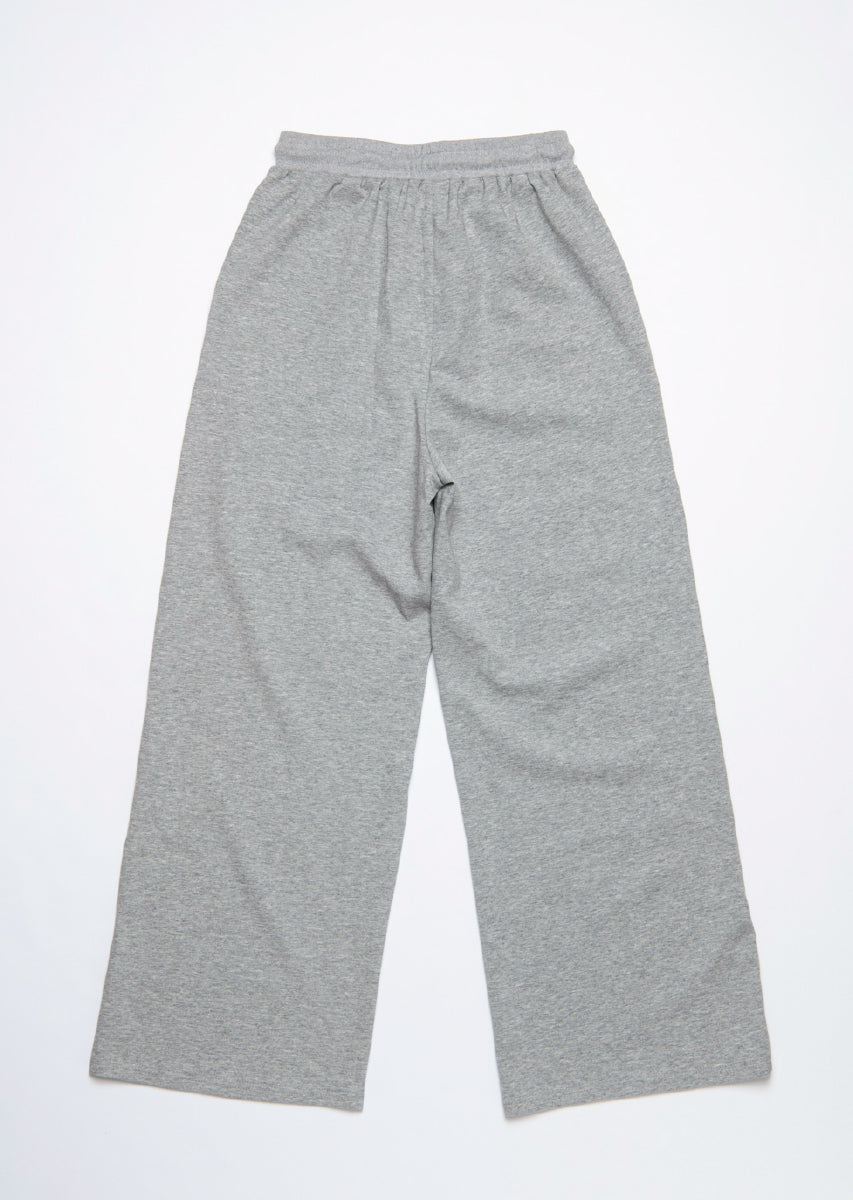 スウェットセットアップ