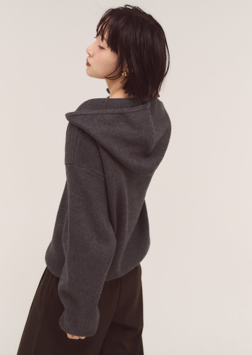 ハーフジップフードニット