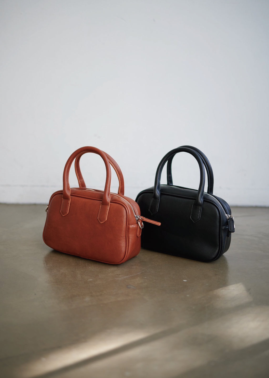 FRONT ROW SHOP ミニバッグ BK｜ファッション