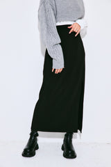 スリットロングスカート