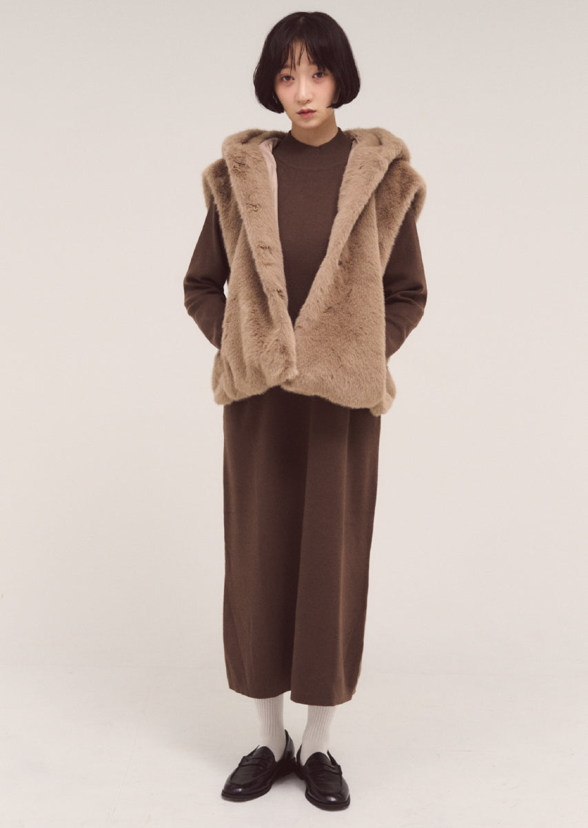 スタンドネックロングワンピース