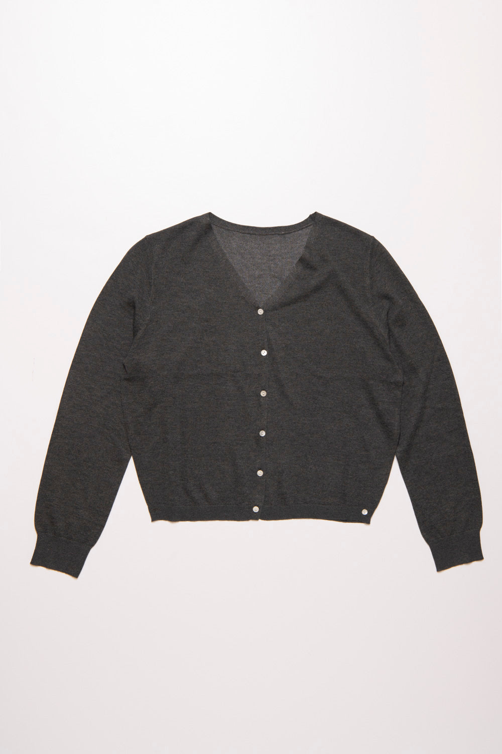 シアーVネックカーディガン