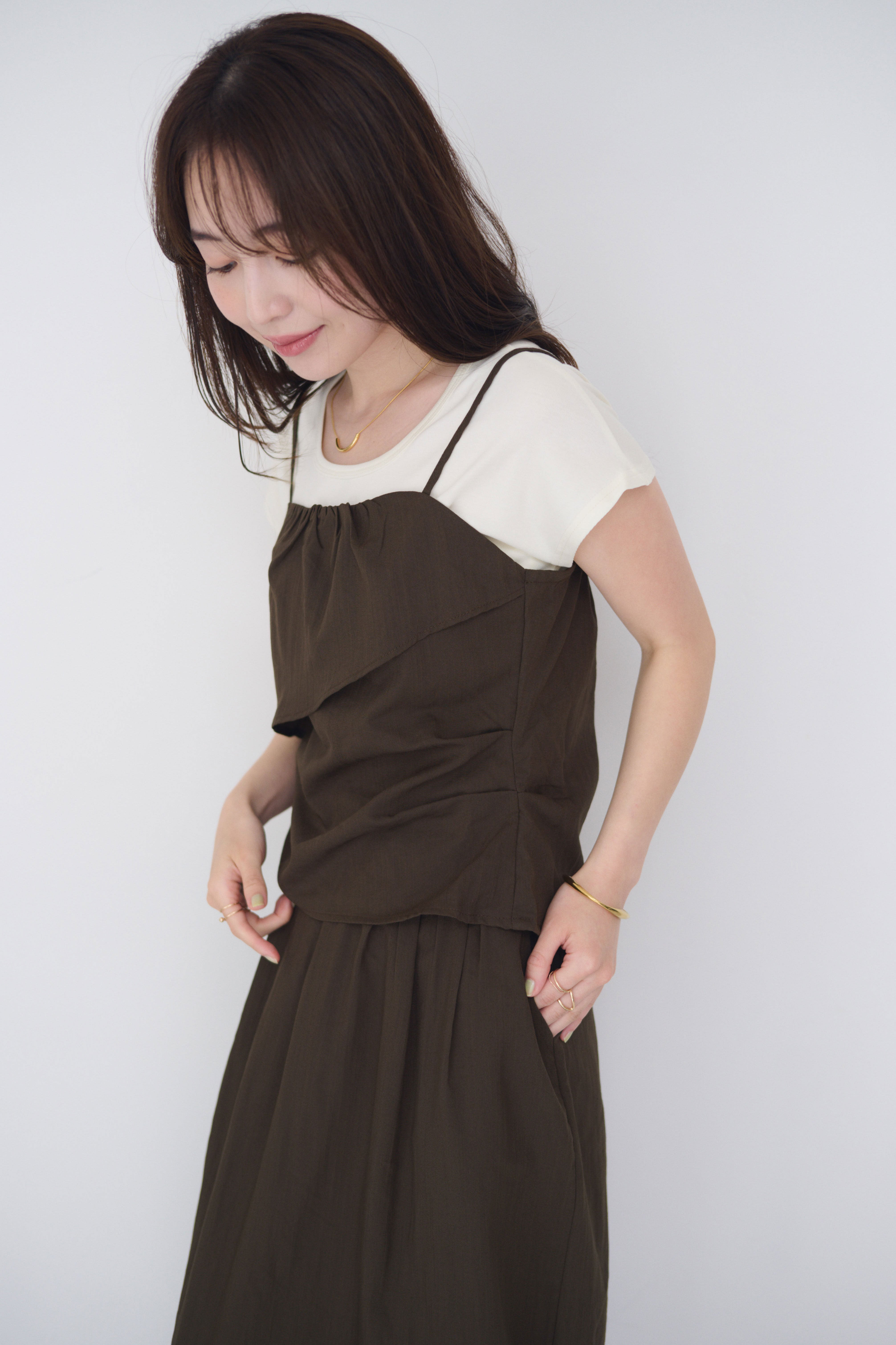 ラッフルキャミレイヤードトップス