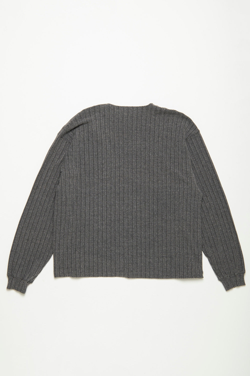 BUTTON BADGE CARDIGAN