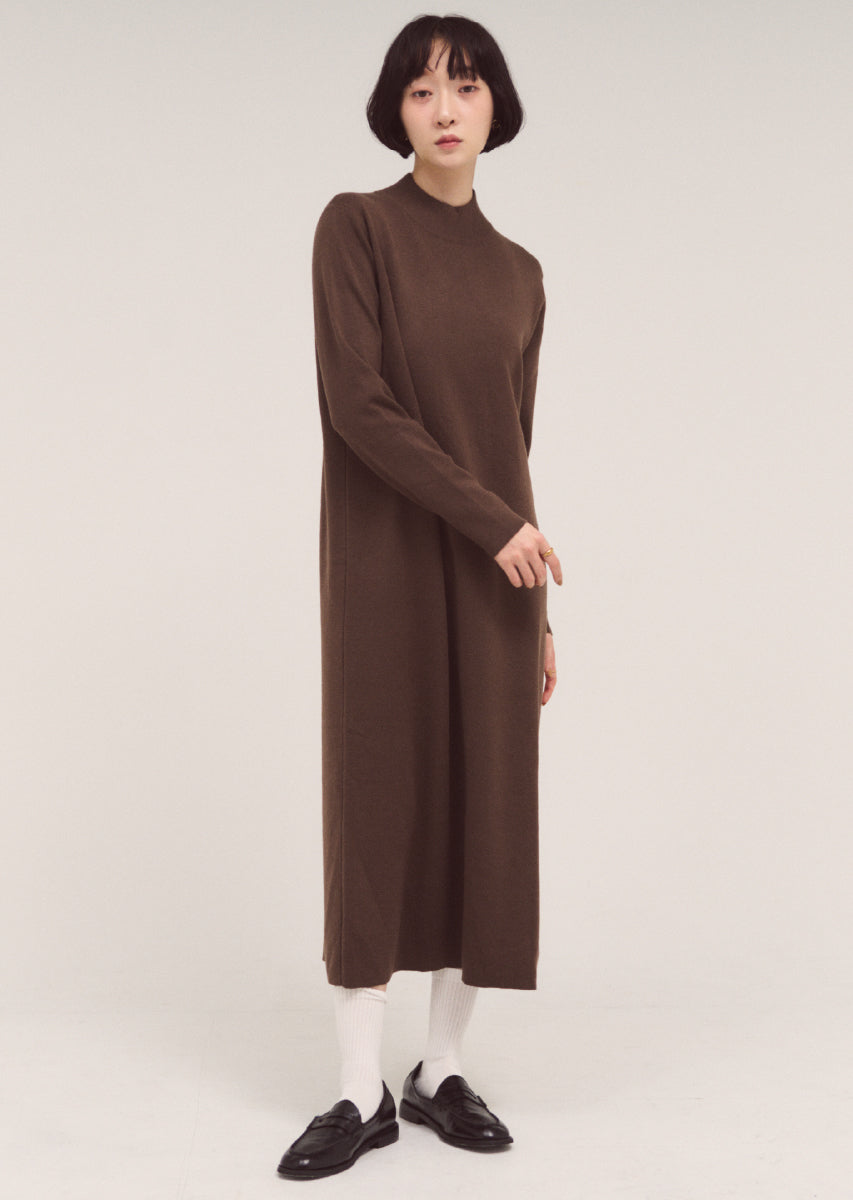 スタンドネックロングワンピース