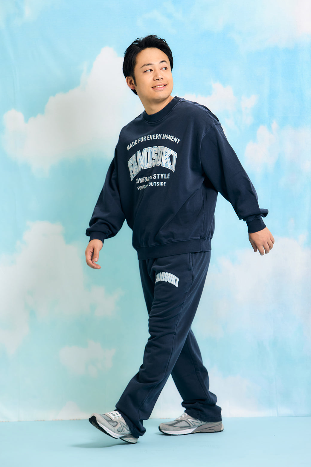 FADE COLLEGE LOGO TOPS