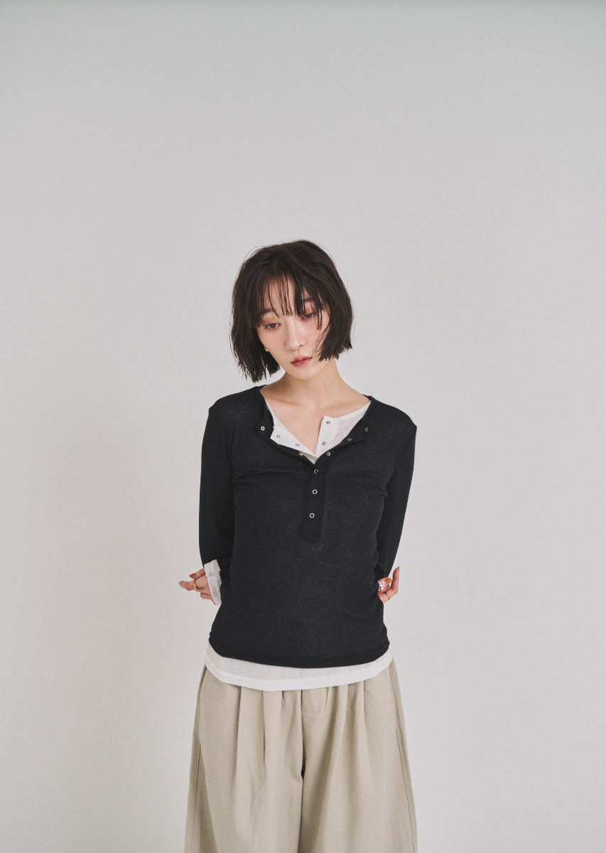 ダブルカラーヘンリーネックトップス
