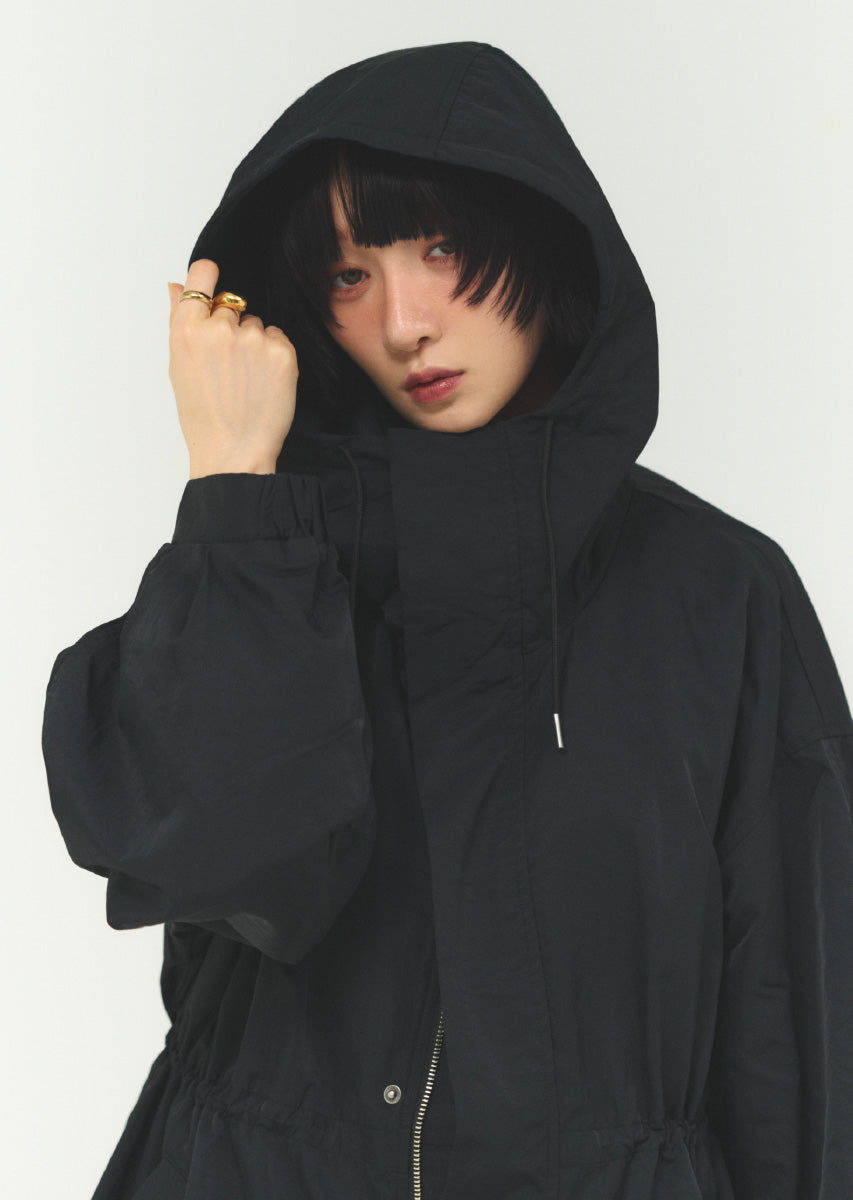 ナイロンミディマウンテンパーカー