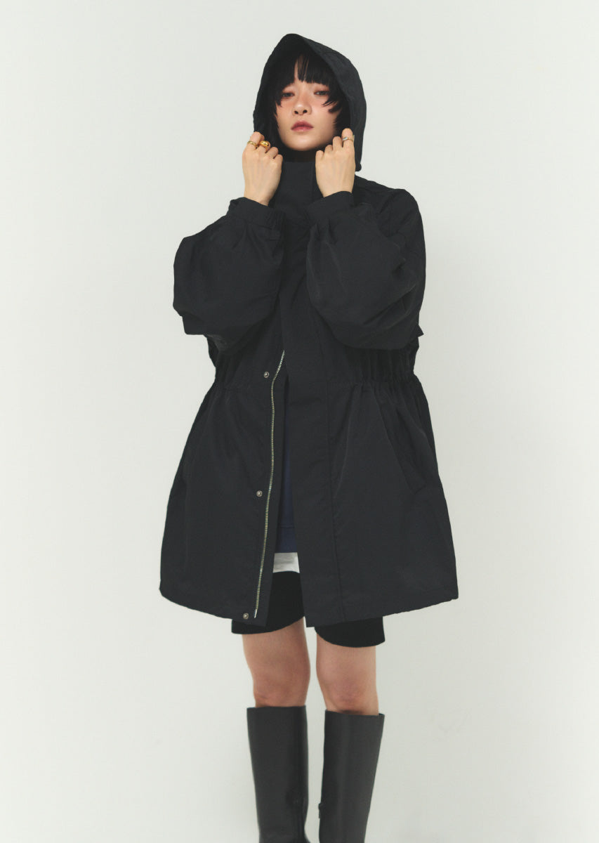 ナイロンミディマウンテンパーカー