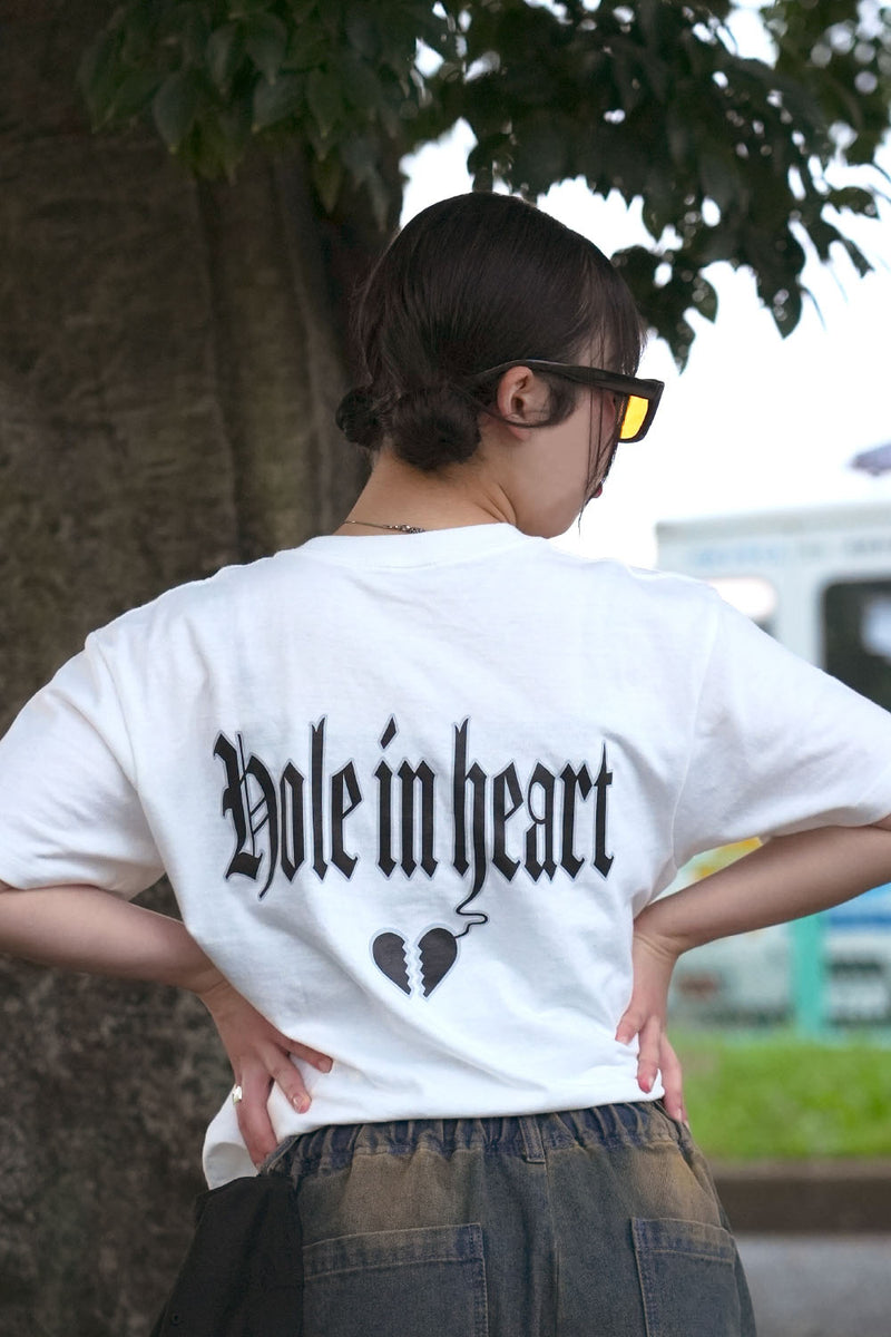 HOLE IN HEART OLD ENGLISH TEE