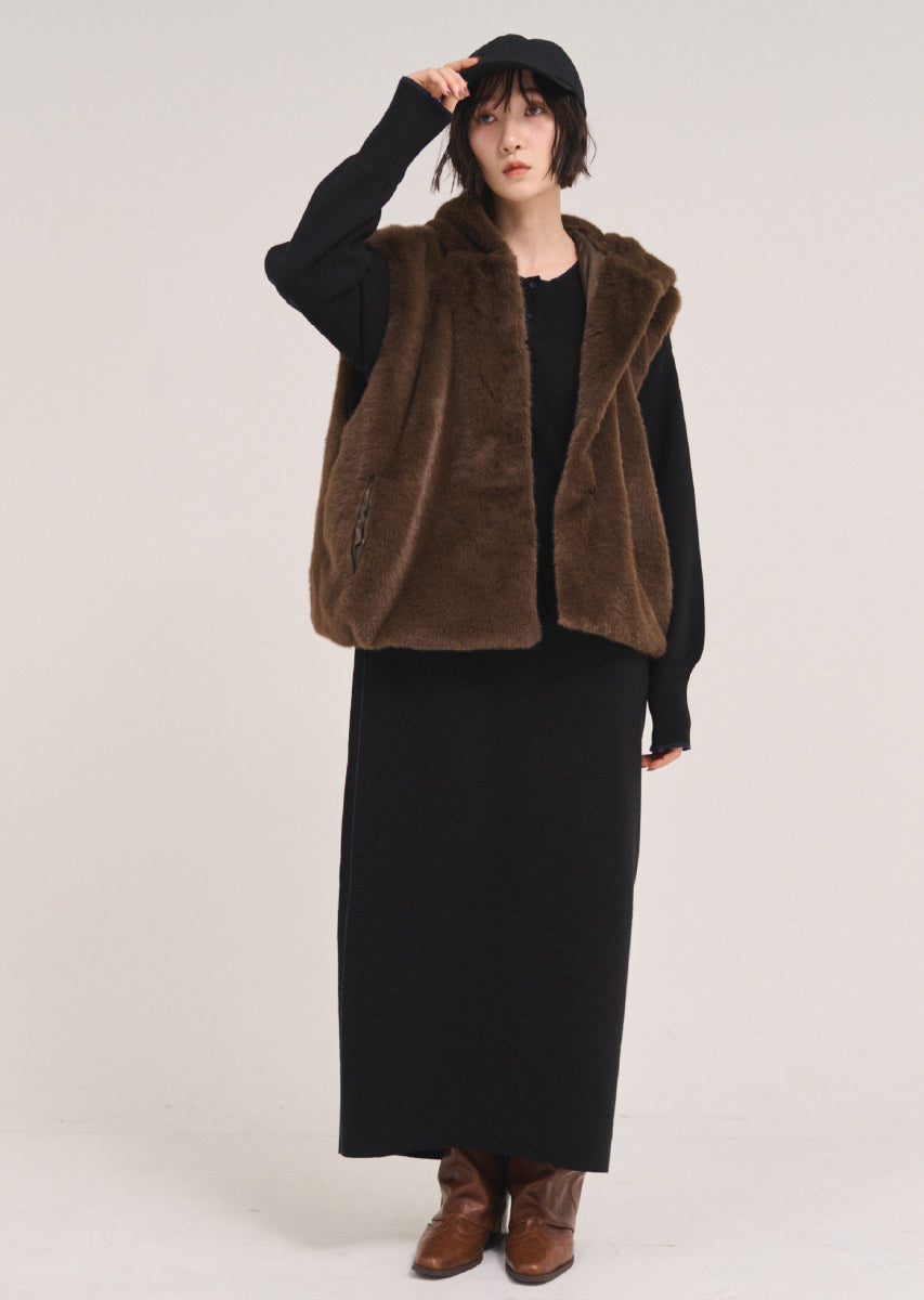 フェイクファーベスト