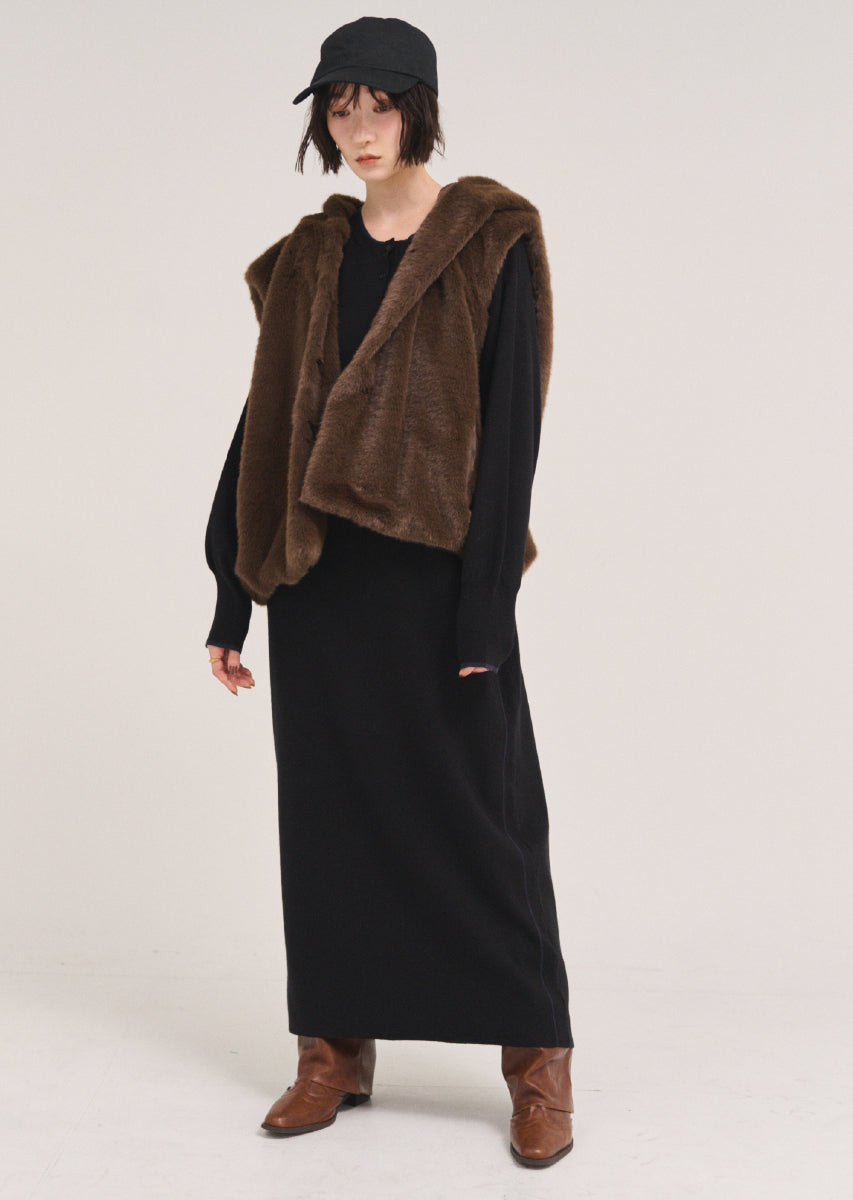 フェイクファーベスト