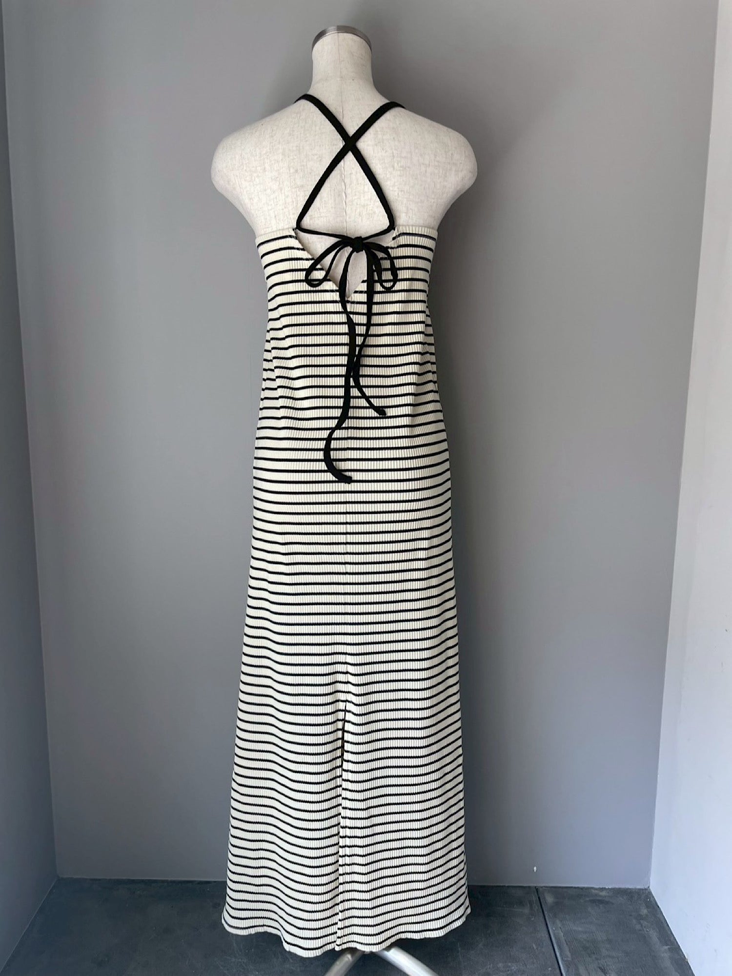 halter neck rib maxi dress with inner bra