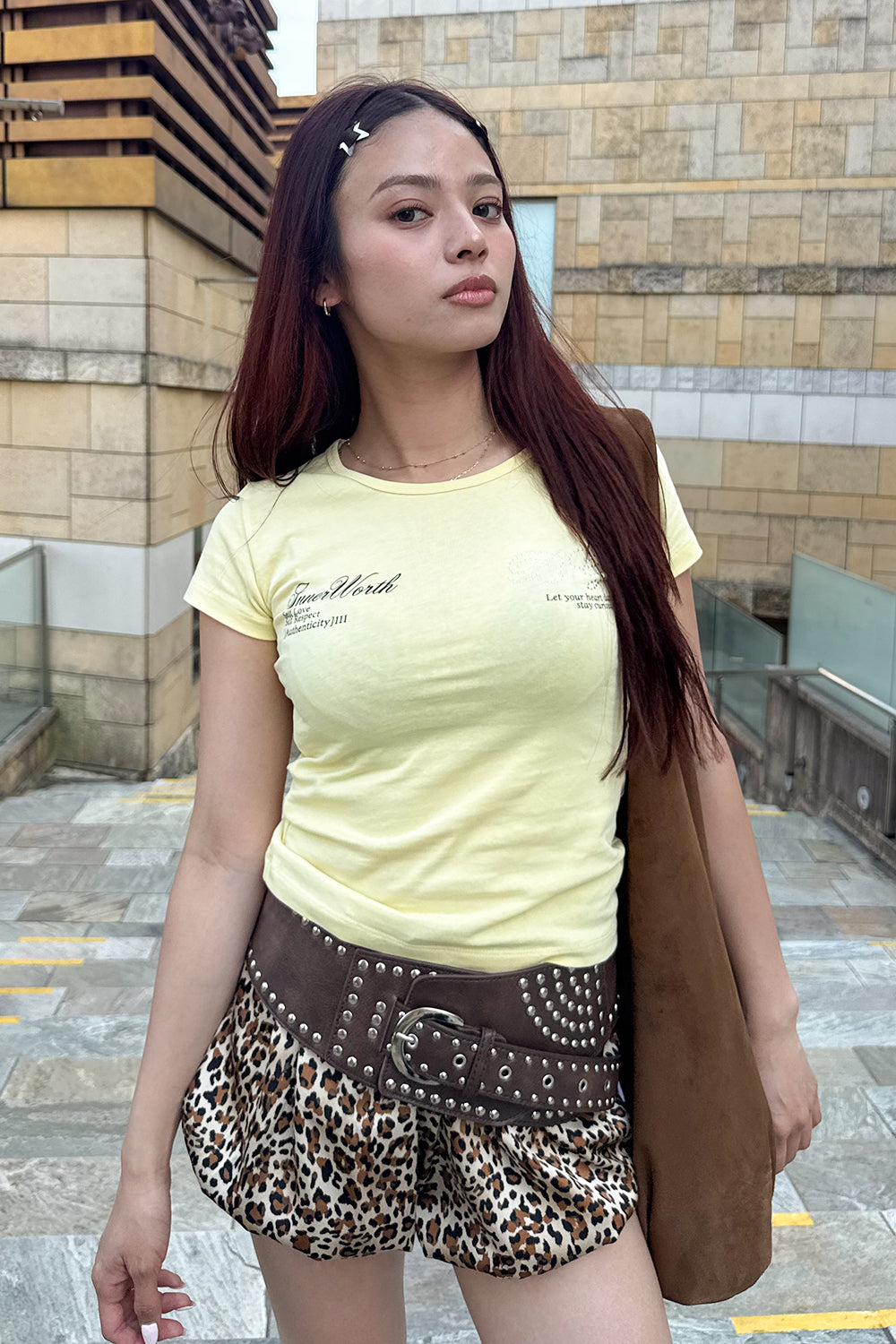 STUDS BG LOGO TEE