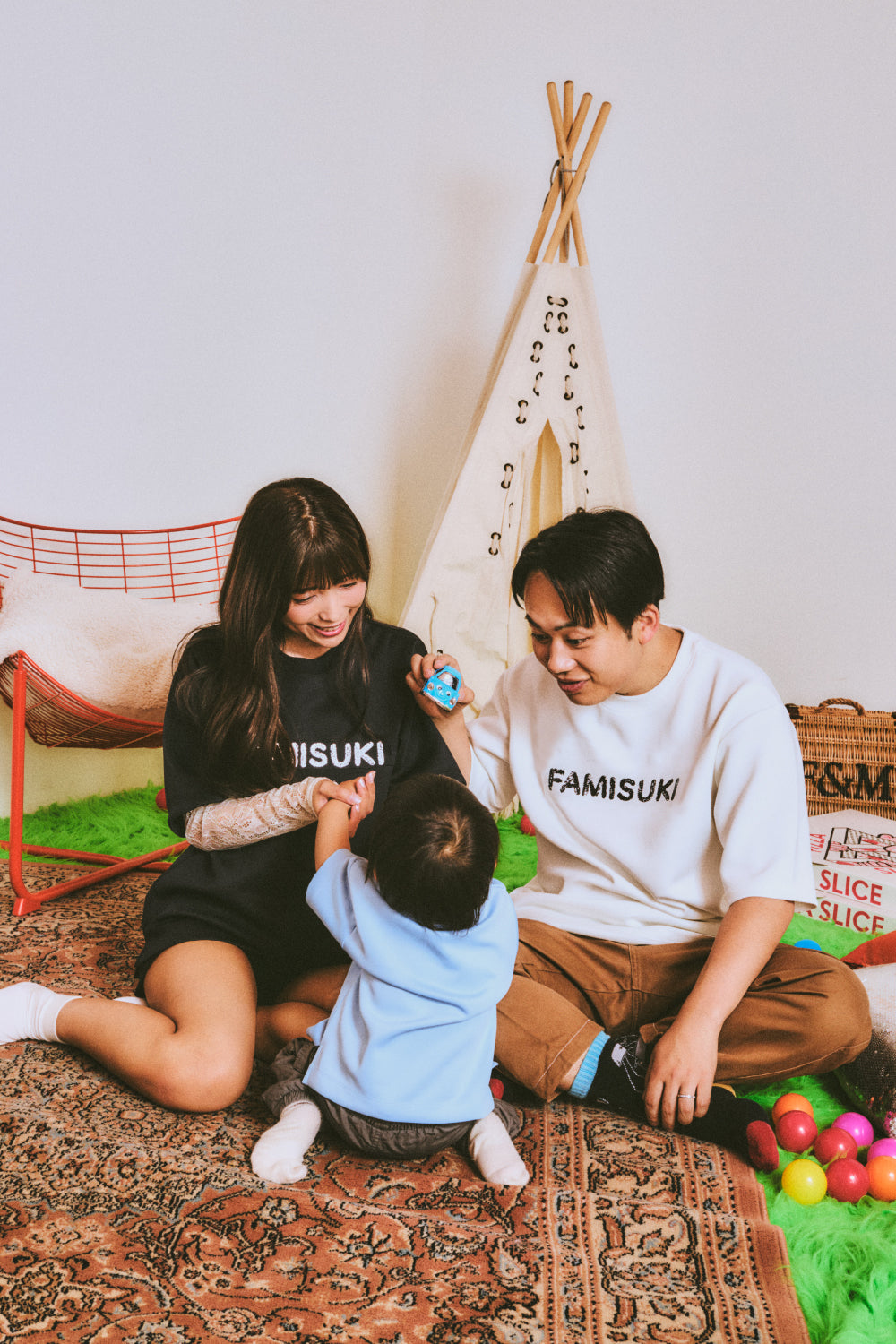 BASIC CREW NECK TEE