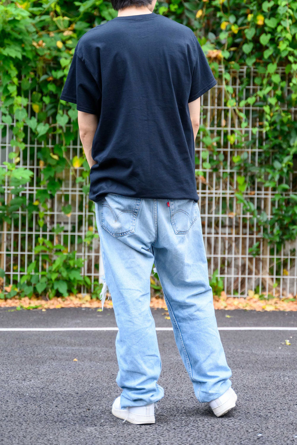 MOTIF TEE
