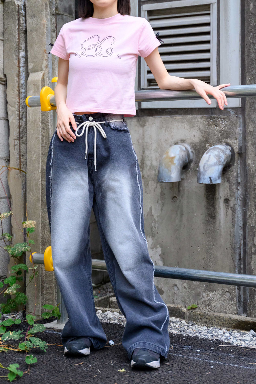 RIBBON LOGO TEE