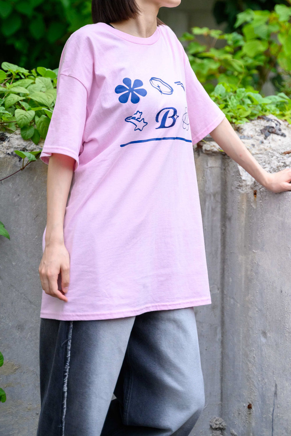 MOTIF TEE