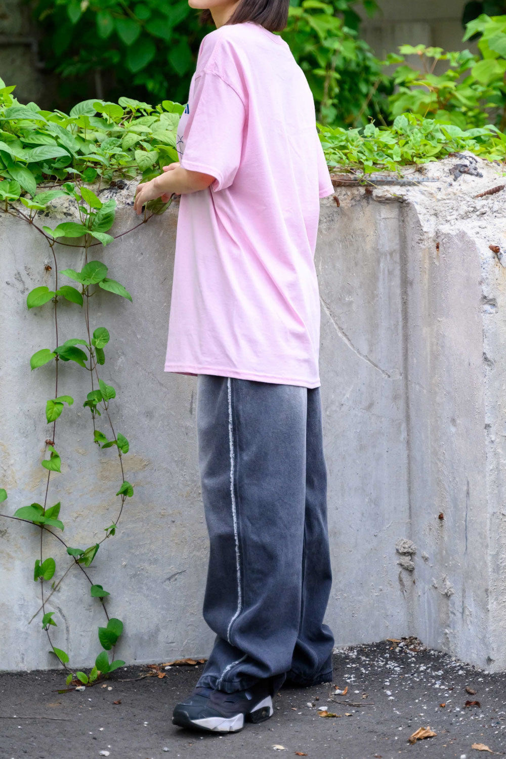 MOTIF TEE