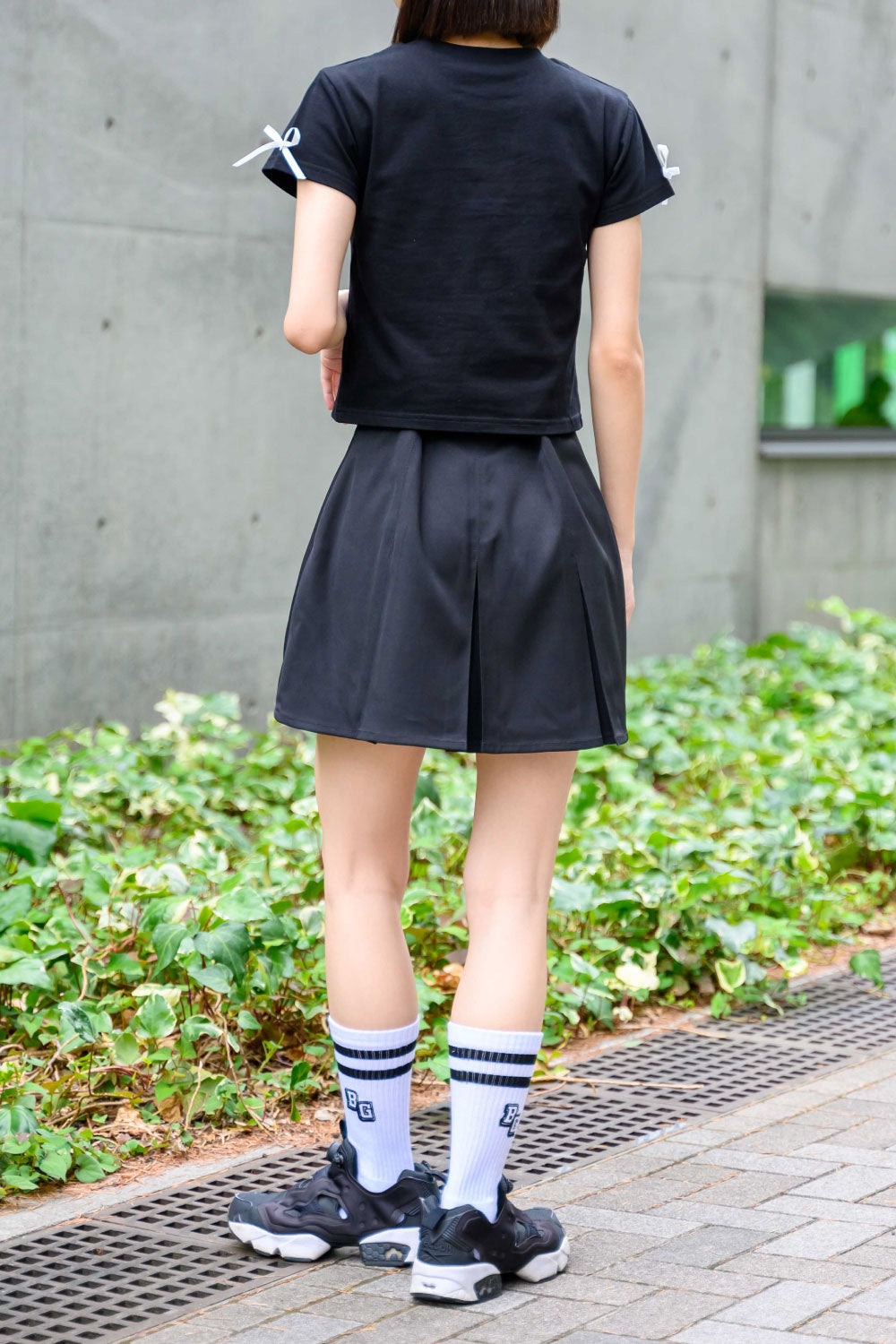 RIBBON LOGO TEE