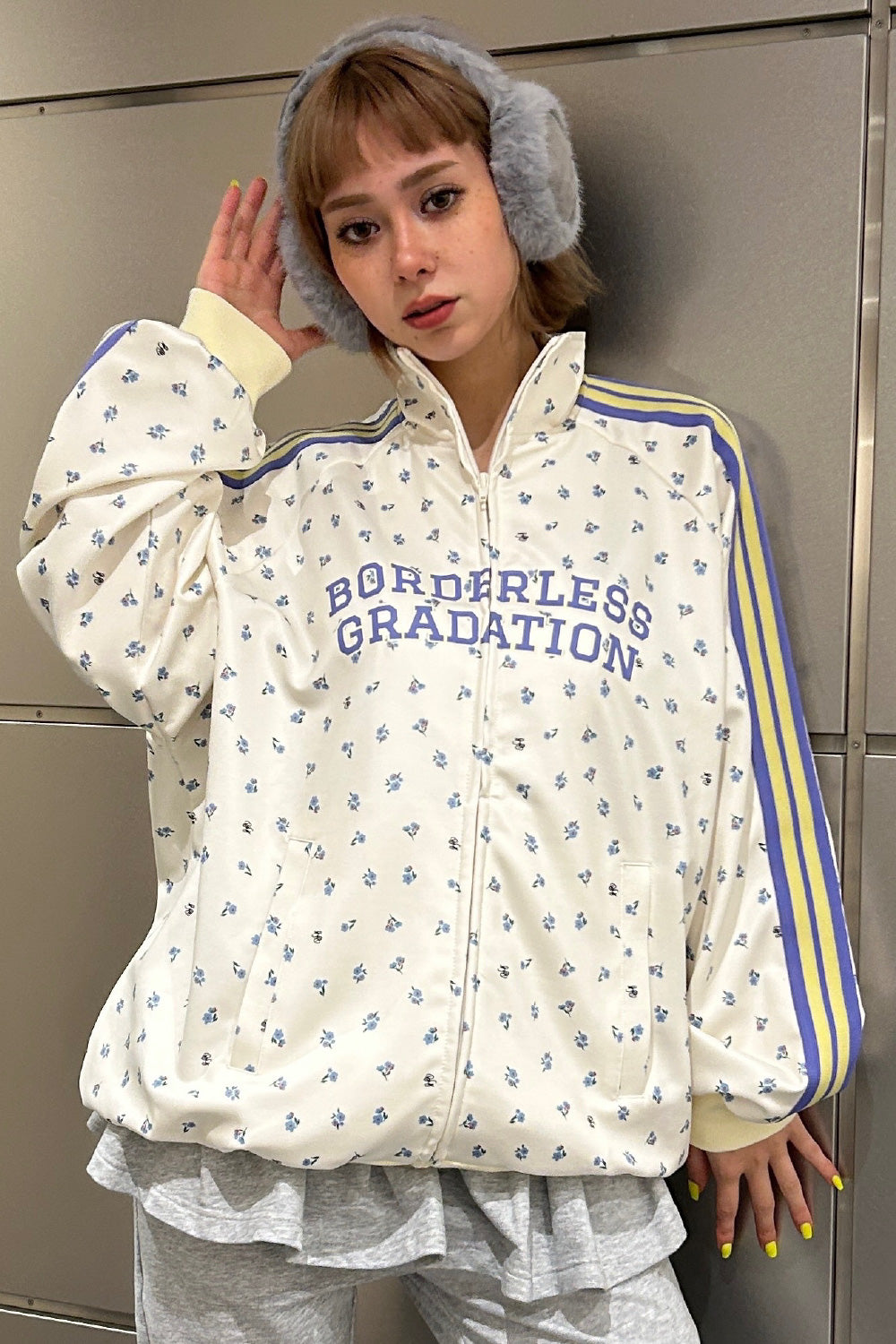 BORDERLESS GRADATION TRACK JACKET
