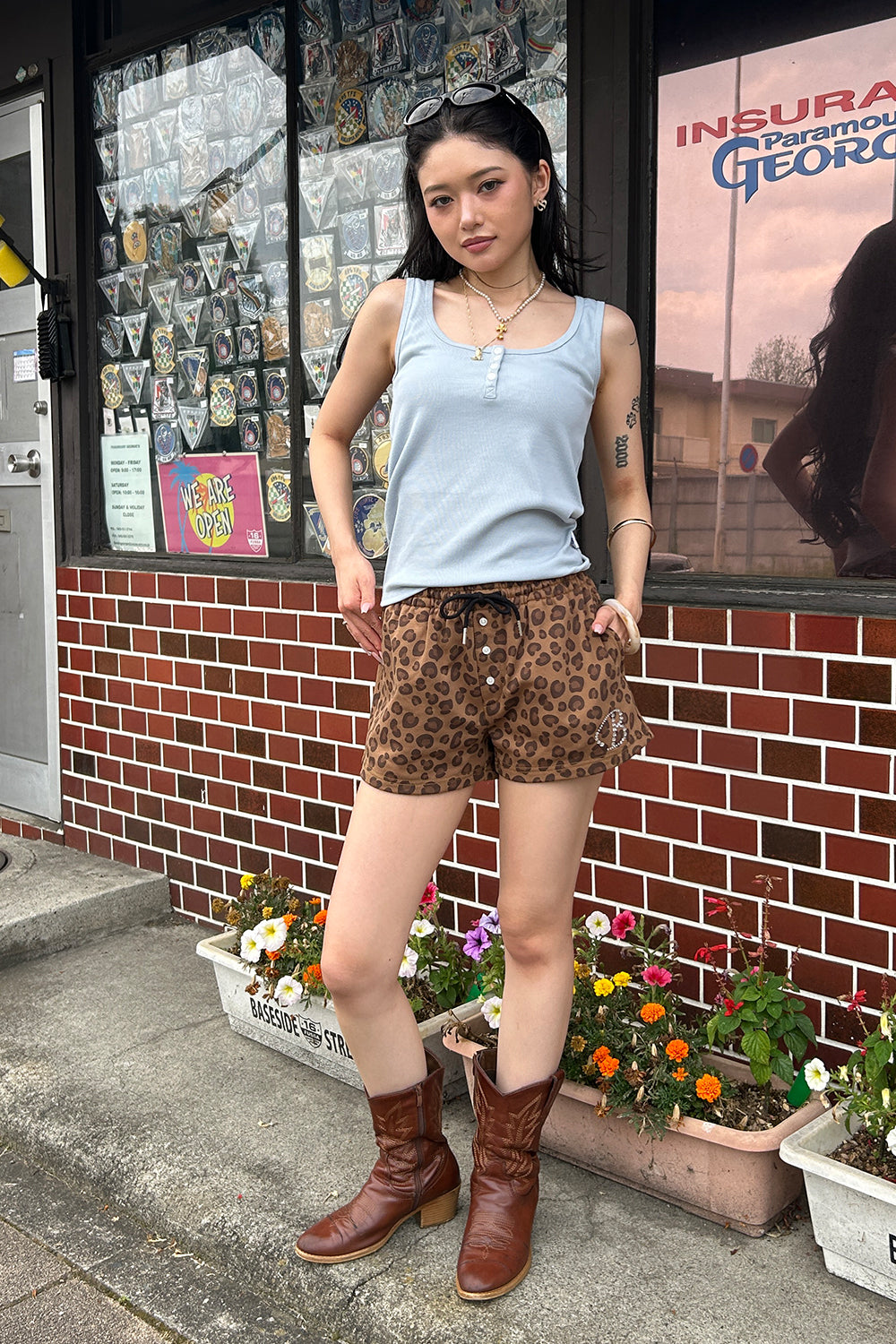 B ICON SHORT PANTS