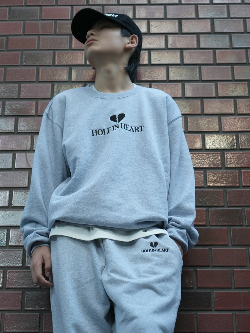 HOLE IN HEART SIMPLE LOGO PULLOVER