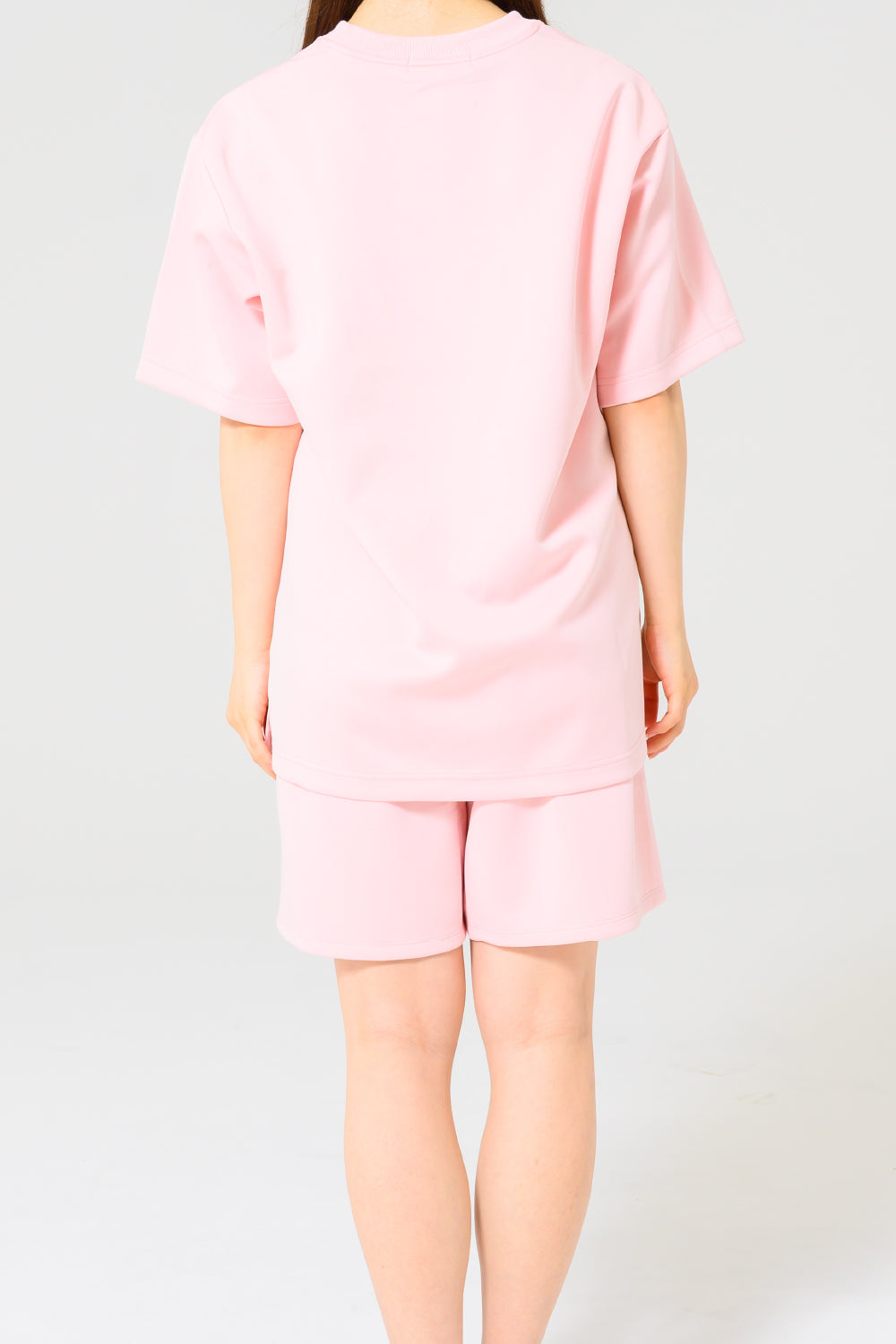 BASIC CREW NECK TEE