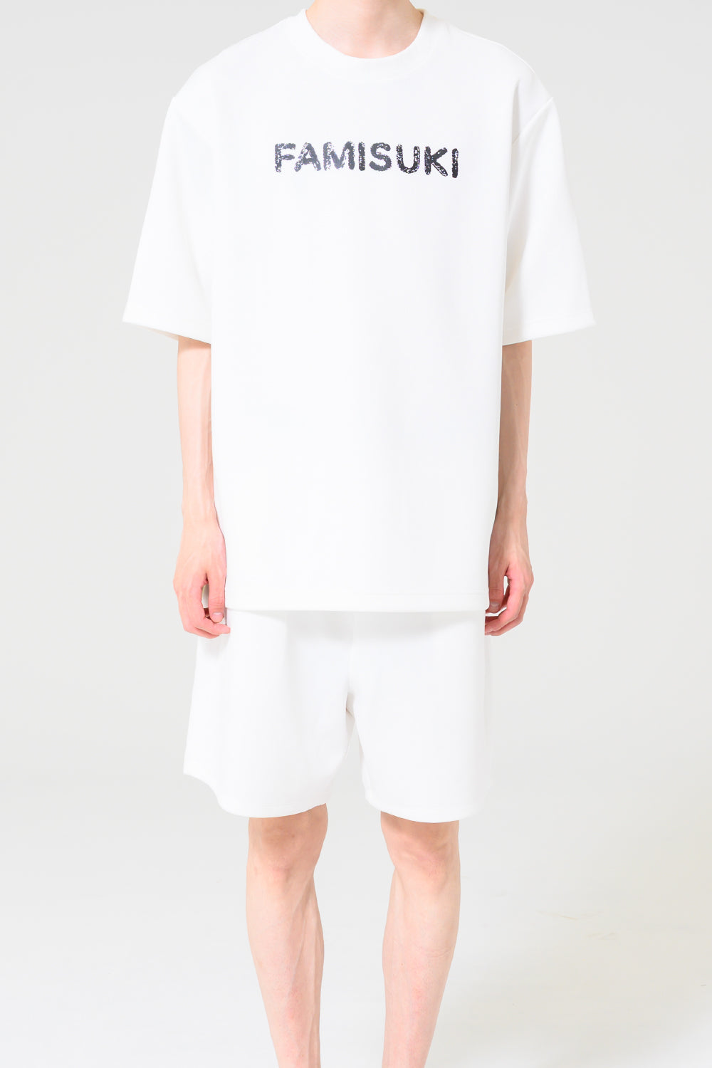 BASIC CREW NECK TEE